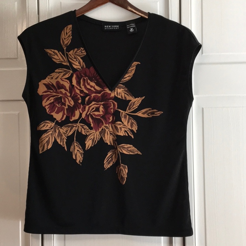 Vintage Black top w/ Rose Detail